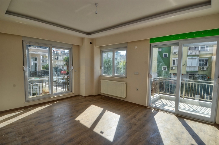 شقة 2 + 1 في وسط مدينة أنطاليا