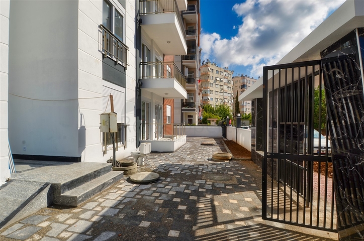 شقة 2 + 1 في وسط مدينة أنطاليا