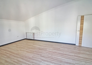 شقة بتصميم 2 + 1 في وسط أنطاليا