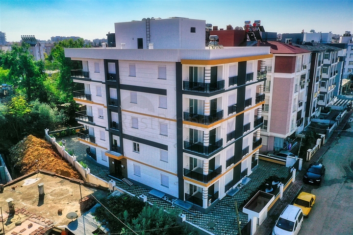 شقة بتصميم 2 + 1 في وسط أنطاليا