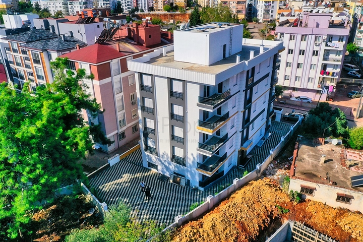 شقة بتصميم 2 + 1 في وسط أنطاليا