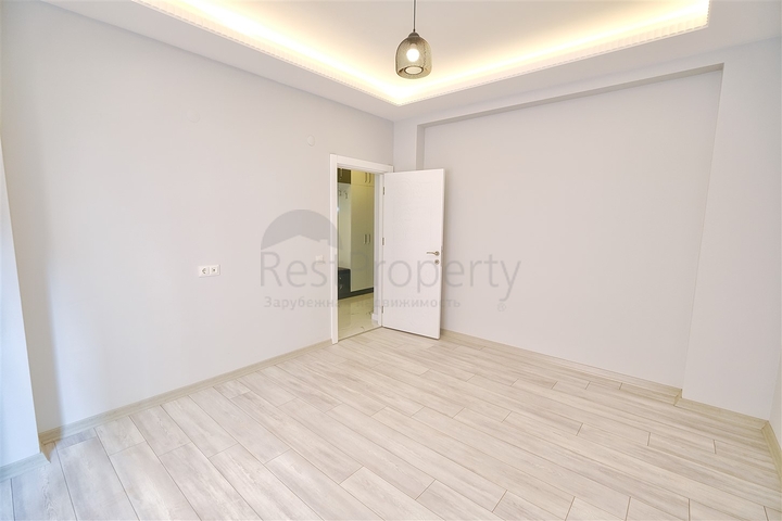 شقة بتصميم 2 + 1 في وسط أنطاليا