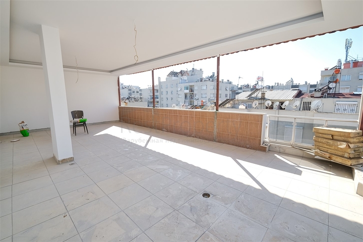 شقة 6 + 1 في منطقة شارانبول - أنطاليا