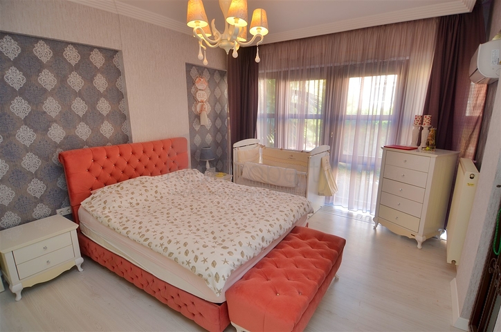 شقة 4 + 1 في منطقة راقية من جيرسو - أنطاليا