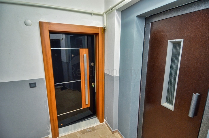 شقة 2 + 1 في وسط أنطاليا