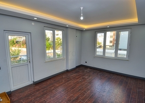 شقة 2 + 1 في وسط أنطاليا