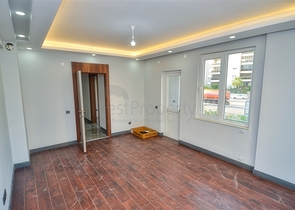 شقة 2 + 1 في وسط أنطاليا