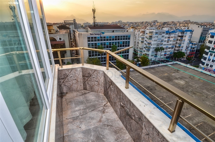  شقة 3 + 1 في منطقة مراد باشا - أنطاليا