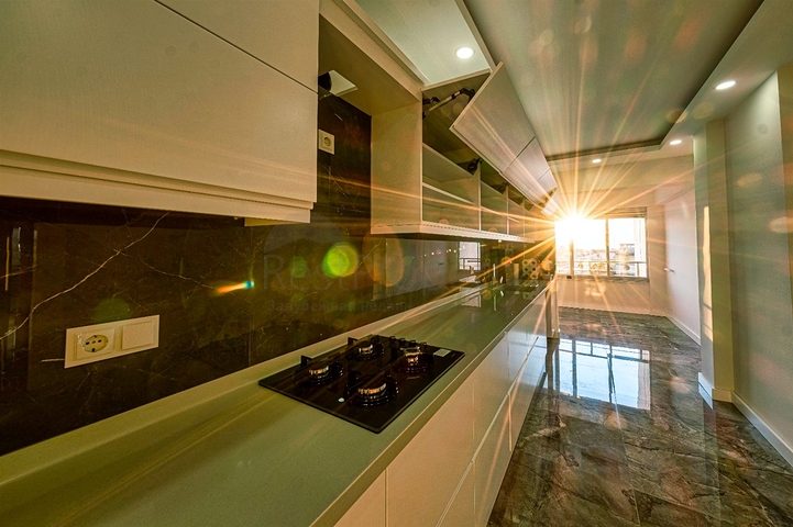  شقة 3 + 1 في منطقة مراد باشا - أنطاليا