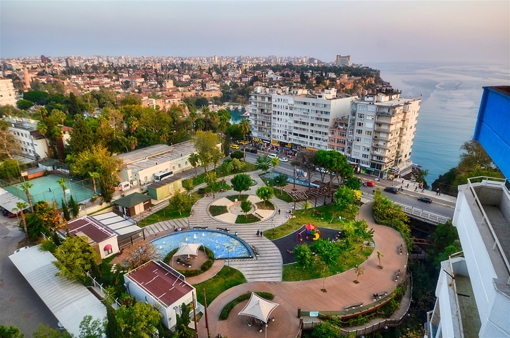  شقة 3 + 1 في منطقة مراد باشا - أنطاليا