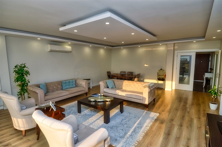  شقة 3 + 1 في منطقة مراد باشا - أنطاليا