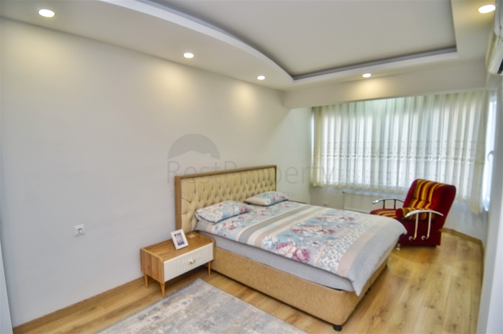  شقة 3 + 1 في منطقة مراد باشا - أنطاليا