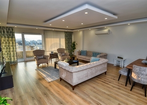  شقة 3 + 1 في منطقة مراد باشا - أنطاليا