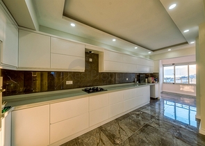  شقة 3 + 1 في منطقة مراد باشا - أنطاليا