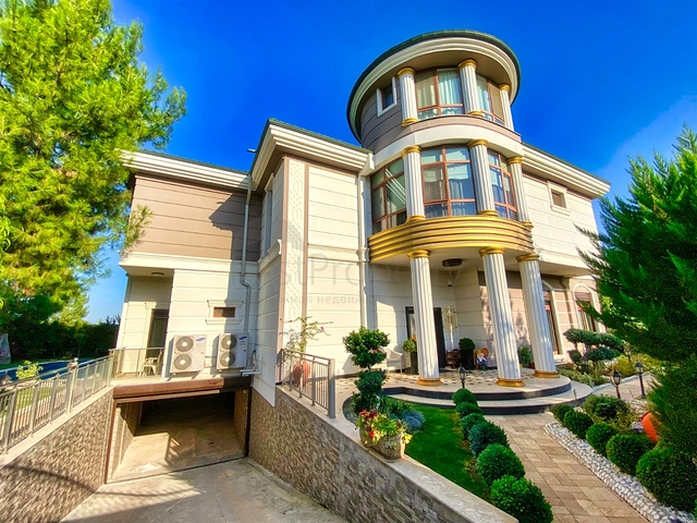 فيلا في منطقة دوشيميتي - انطاليا