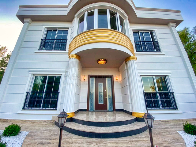 فيلا في منطقة دوشيميتي - انطاليا