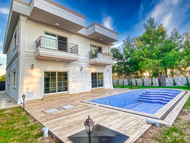 فيلا في منطقة دوشيميتي - انطاليا