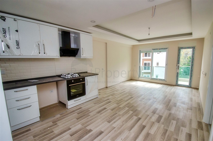 شقة 2 + 1 في مجمع جيد في منطقة كونيالتي