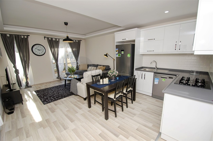 شقة 2 + 1 في مجمع جيد في منطقة كونيالتي