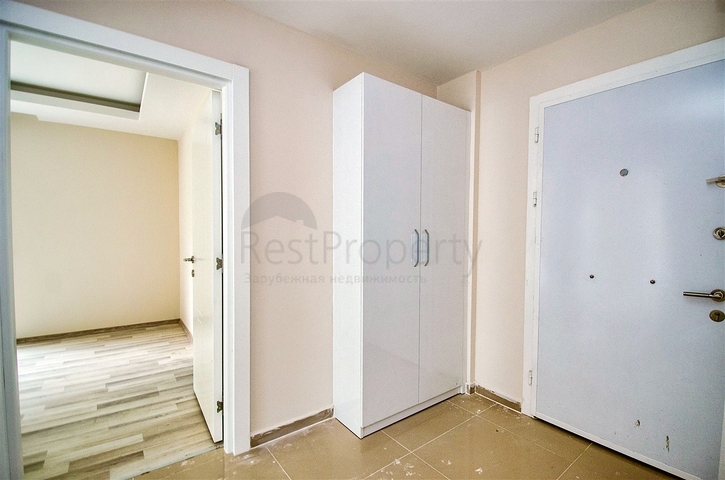 شقة 2 + 1 في مجمع جيد في منطقة كونيالتي