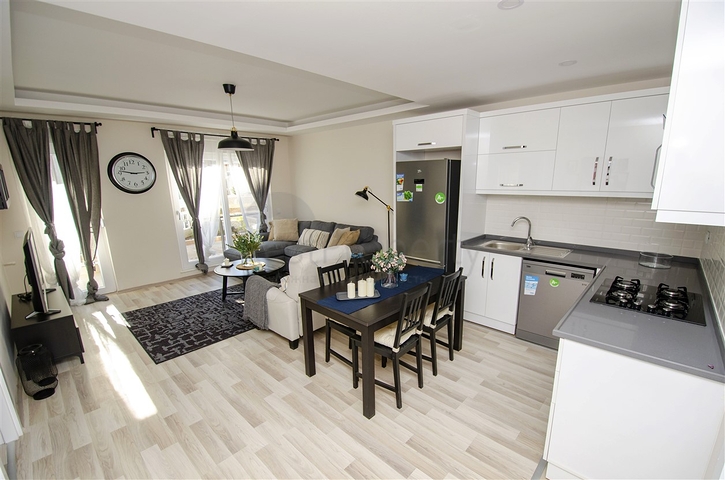 شقة 2 + 1 في مجمع جيد في منطقة كونيالتي