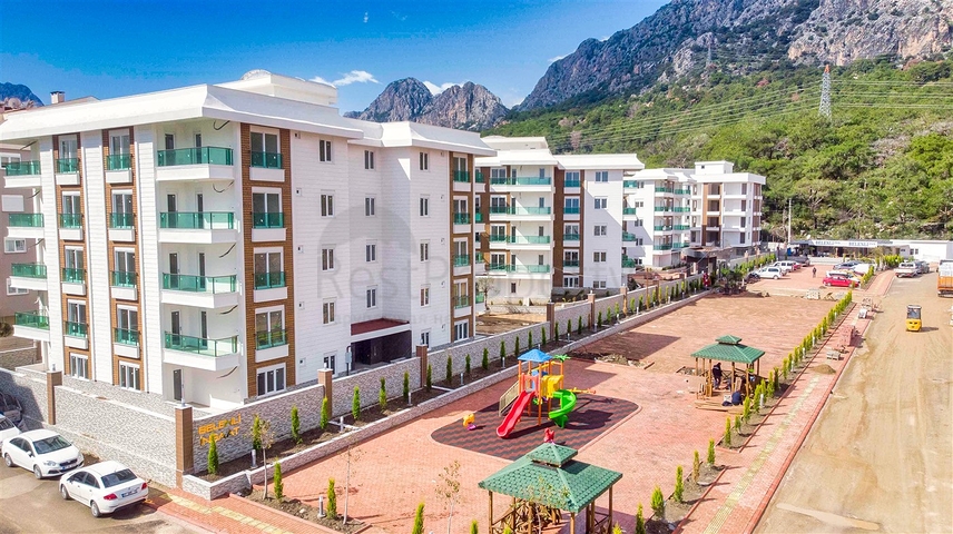 شقة 2 + 1 في مجمع جيد في منطقة كونيالتي