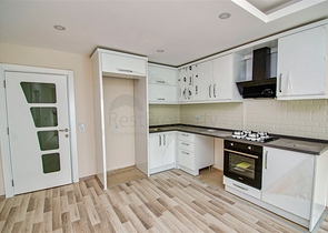 شقة 2 + 1 في مجمع جيد في منطقة كونيالتي