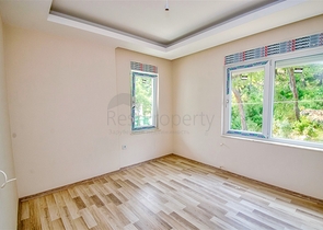 شقة 2 + 1 في مجمع جيد في منطقة كونيالتي