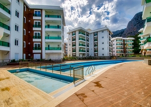 شقة 2 + 1 في مجمع جيد في منطقة كونيالتي