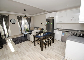 شقة 2 + 1 في مجمع جيد في منطقة كونيالتي