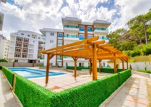 شقة 2 + 1 في مجمع جيد في منطقة كونيالتي