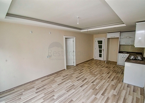 شقة 2 + 1 في مجمع جيد في منطقة كونيالتي