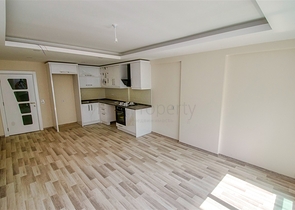 شقة 2 + 1 في مجمع جيد في منطقة كونيالتي