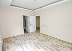 شقة 2 + 1 في مجمع جيد في منطقة كونيالتي