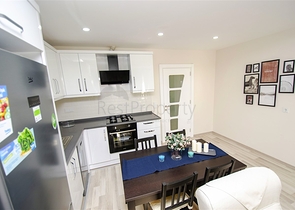 شقة 2 + 1 في مجمع جيد في منطقة كونيالتي