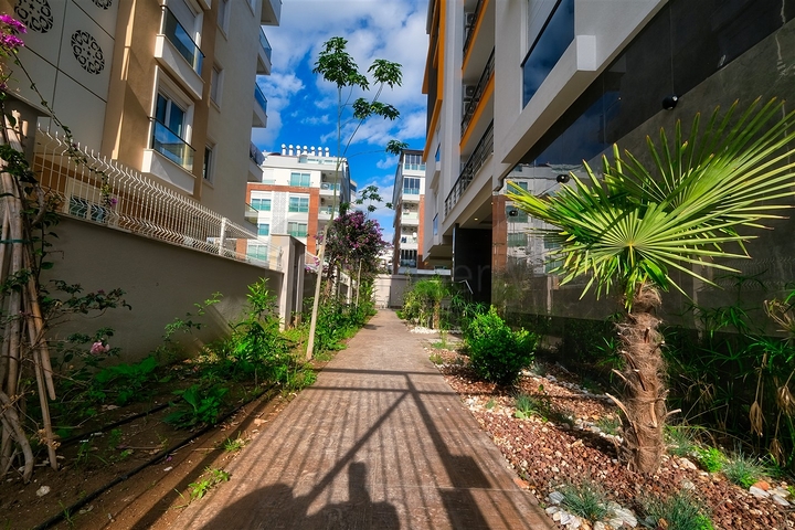  شقق 1 + 1، 2 + 1، 3 + 1 في منطقة كونيالتي - انطاليا