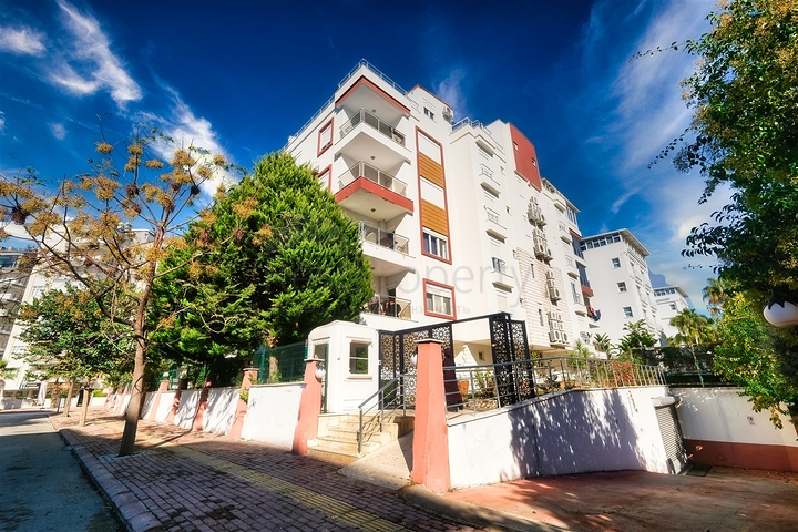 شقة 2 + 1 في منطقة مرموقة في ليمان - أنطاليا