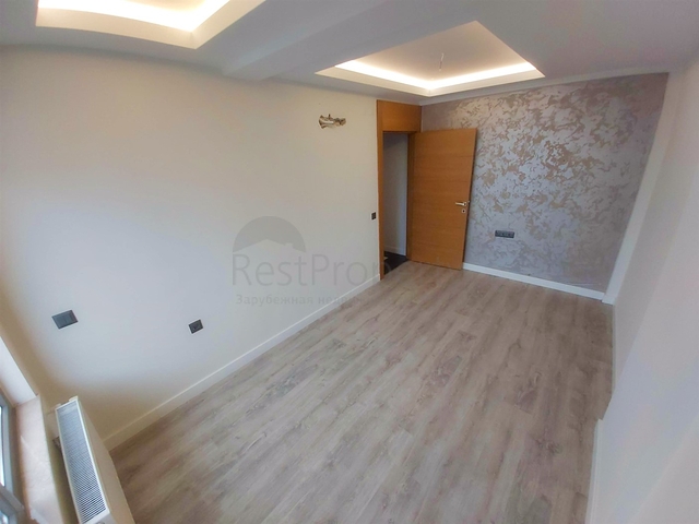 شقة بتصميم 4 + 1 في وسط أنطاليا