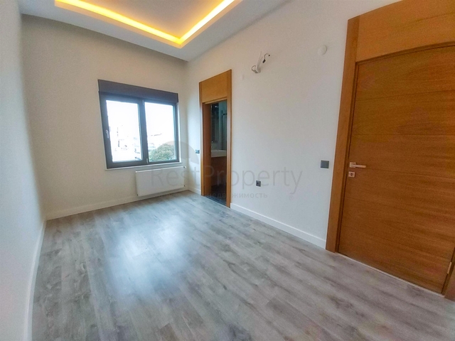 شقة بتصميم 4 + 1 في وسط أنطاليا