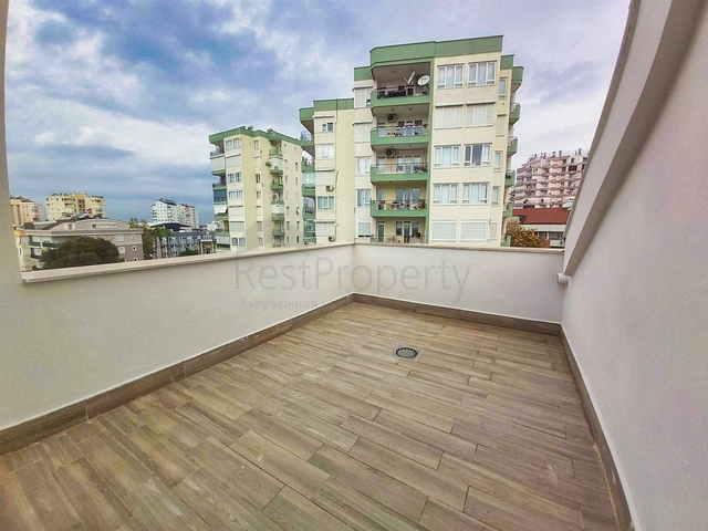 شقة بتصميم 4 + 1 في وسط أنطاليا