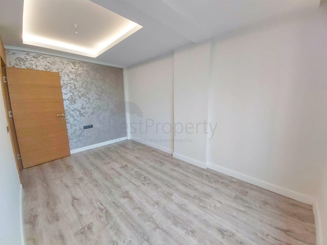 شقة بتصميم 4 + 1 في وسط أنطاليا