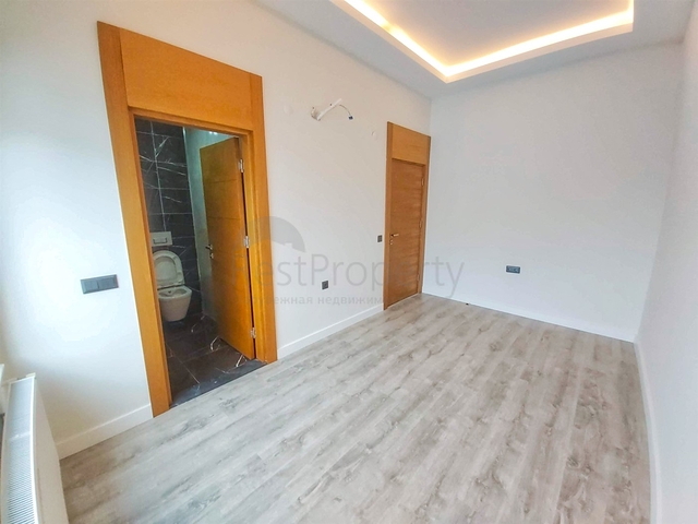 شقة بتصميم 4 + 1 في وسط أنطاليا