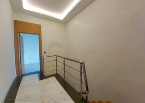 شقة بتصميم 4 + 1 في وسط أنطاليا