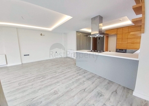 شقة بتصميم 4 + 1 في وسط أنطاليا