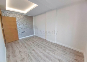 شقة بتصميم 4 + 1 في وسط أنطاليا