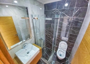 شقة بتصميم 4 + 1 في وسط أنطاليا