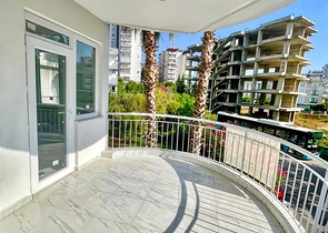  شقة 3 + 1 في منطقة بينارباشي- أنطاليا