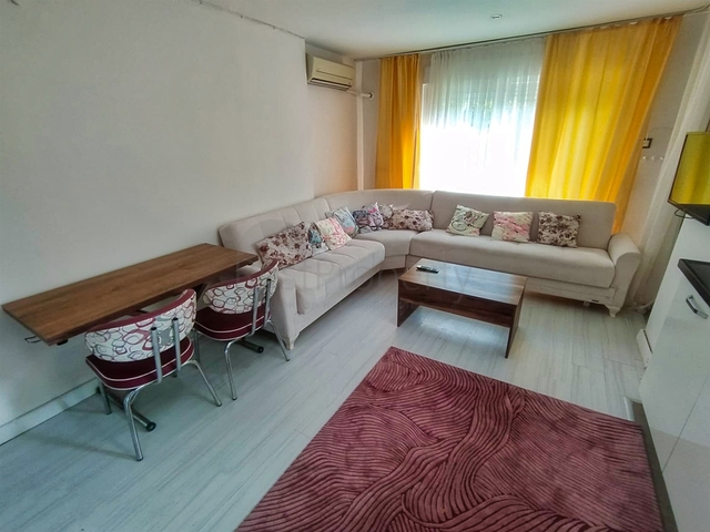 شقة 1 + 1 في لارا - أنطاليا