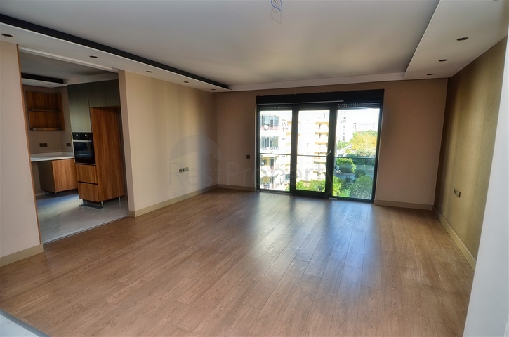 شقق 3 + 1 ، 4 + 1 مخطط لها في كونيالتي - أنطاليا