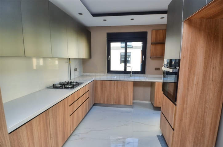 شقق 3 + 1 ، 4 + 1 مخطط لها في كونيالتي - أنطاليا